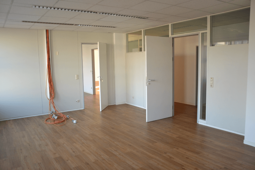 Teilbare Büro-/Praxisräume in zentraler Lage, 287 m² zu vermieten, Fassadenwerbung möglich